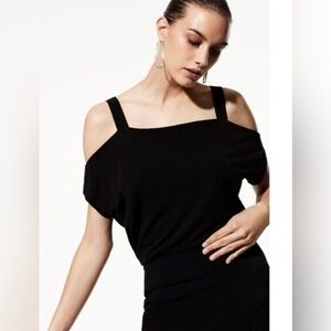 Aritzia Babaton Adelard Blouse Cold Shoulder Black Rayon Like New